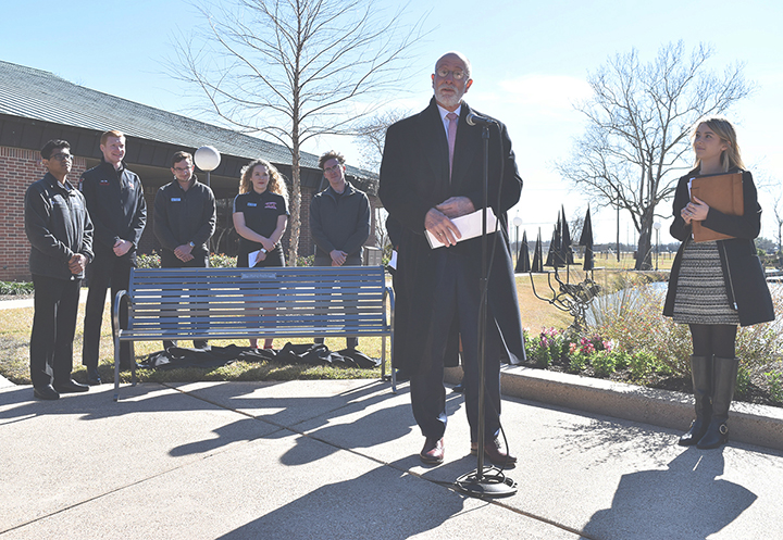 LU President Kenneth Evans at an event dedicating a bench to his wife, former LU First Lady, Nancy Evans. UP file photo