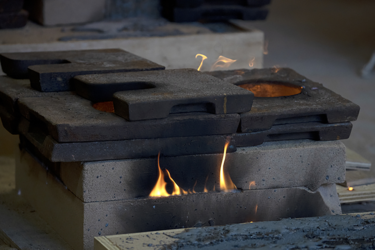 iron pour