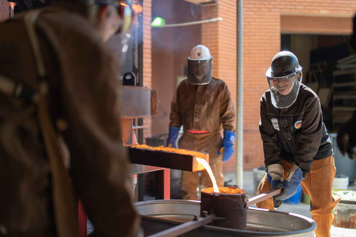 iron pour