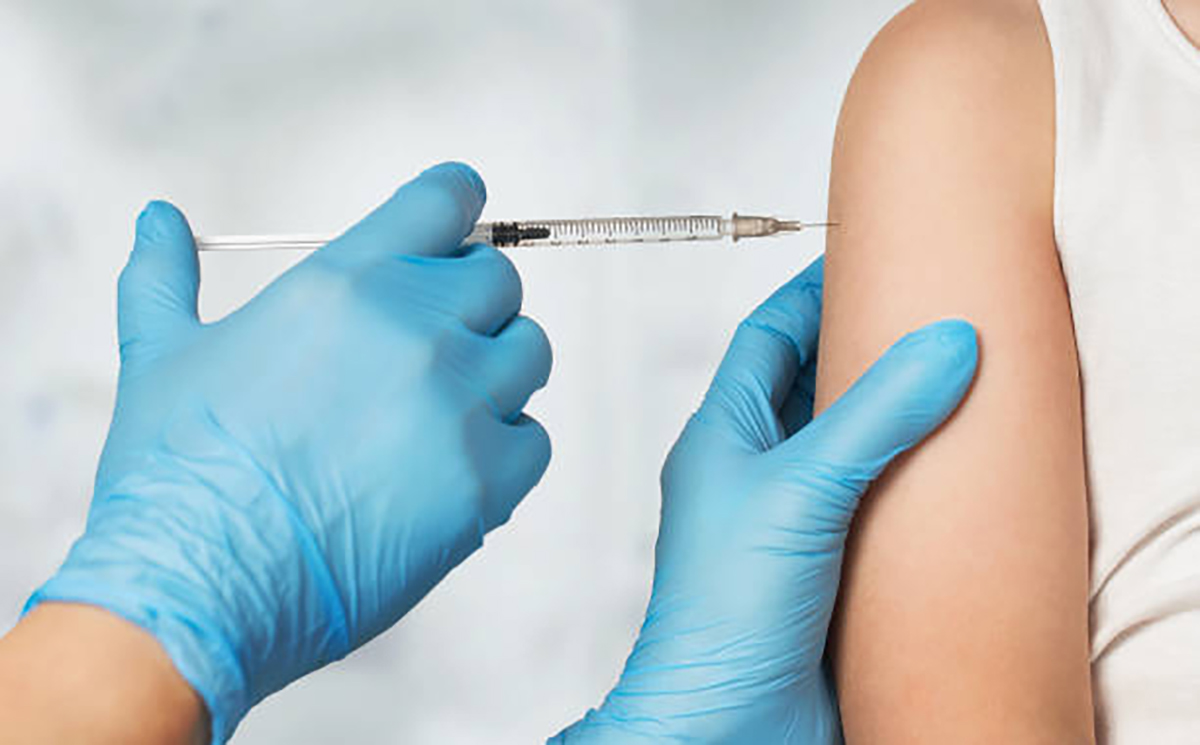 Health Center registering for COVID vaccine