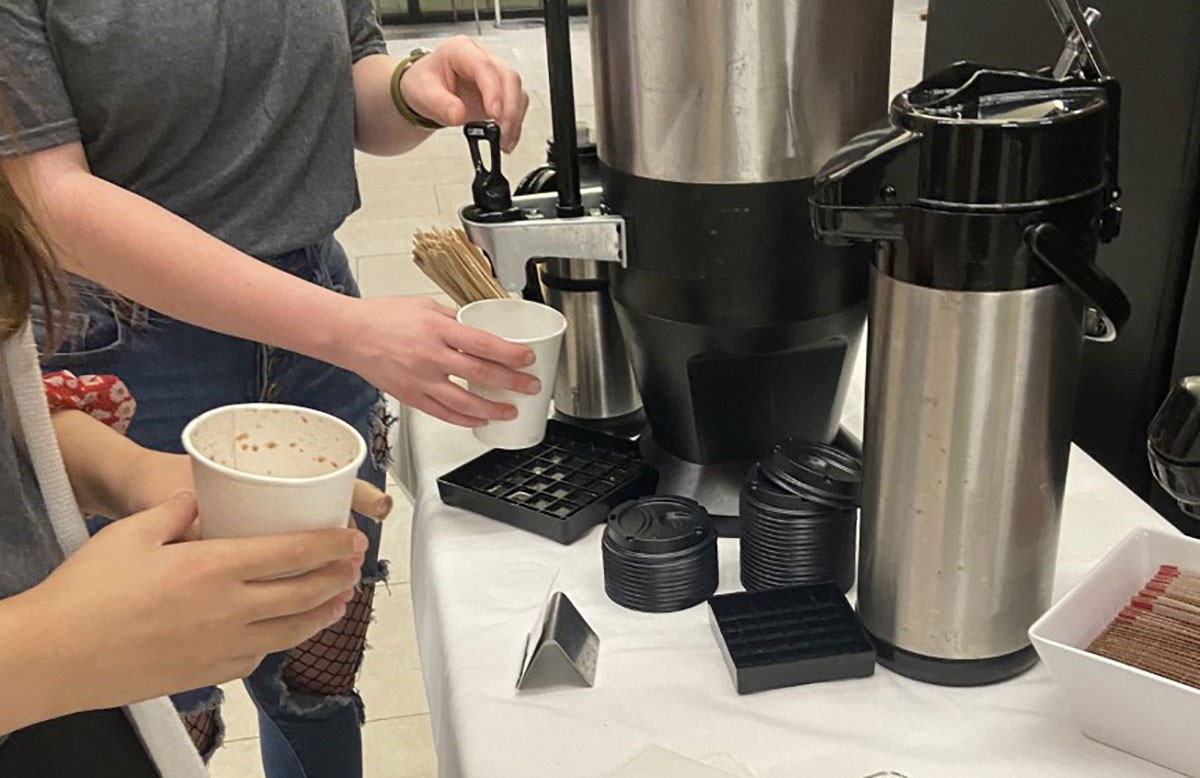 Students get free drinks during LU  Tutoring Success Team's Coffee & Cocoa event in Gray Library, Jan. 19.