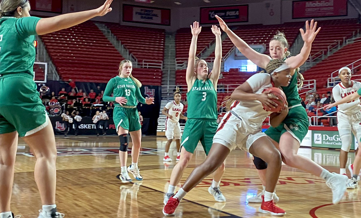 Cardinals peck Utah Valley in a double over-time rally