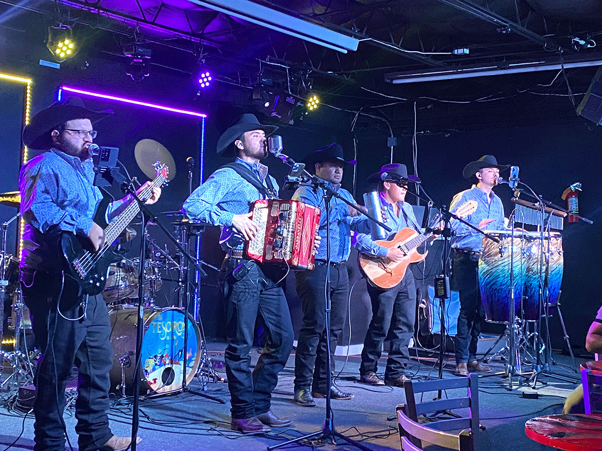 Conjunto Lunada opened for Los Tesoros De Javi at El Chontes Nightclub, April 16, in Beaumont. Photo by UP Contributor Clarissa Hernandez