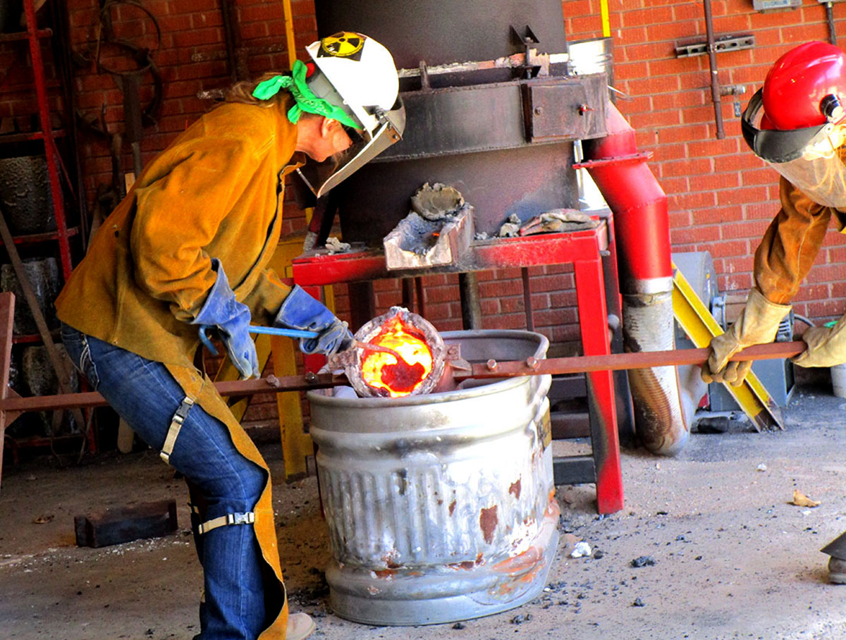 iron pour