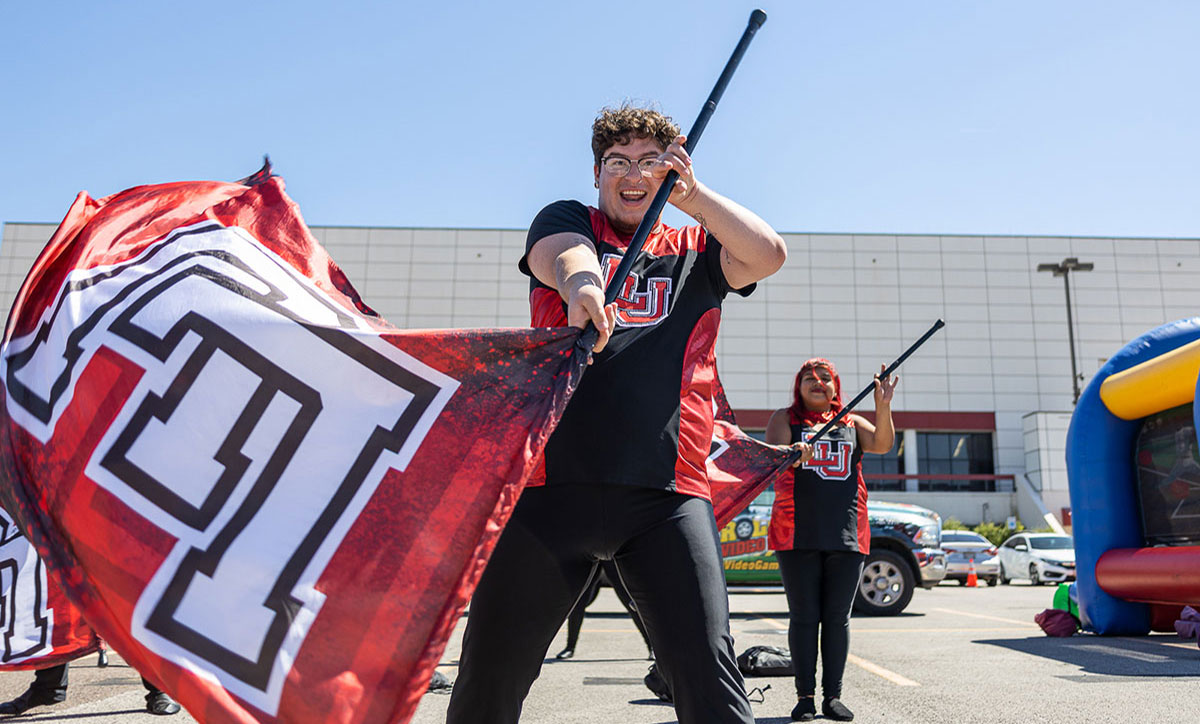 LU hosts Homecoming tailgate