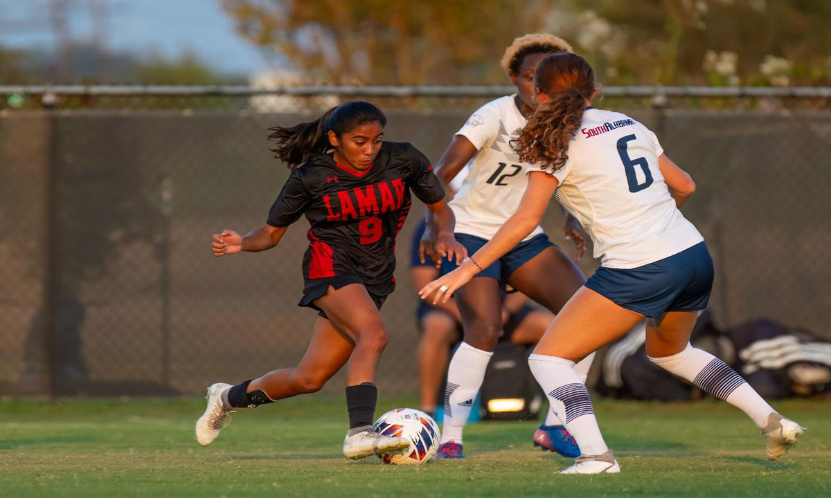 Cardinal soccer claims third straight shutout win