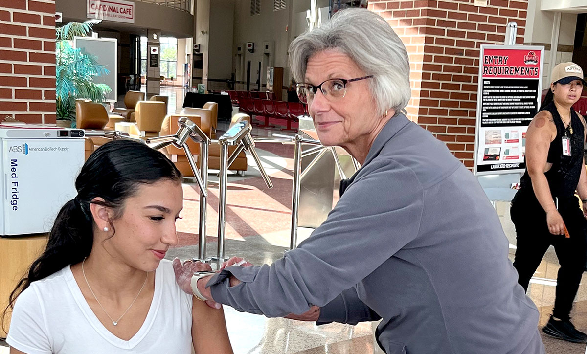 Health Center  to offer  flu shots, Oct. 9-10