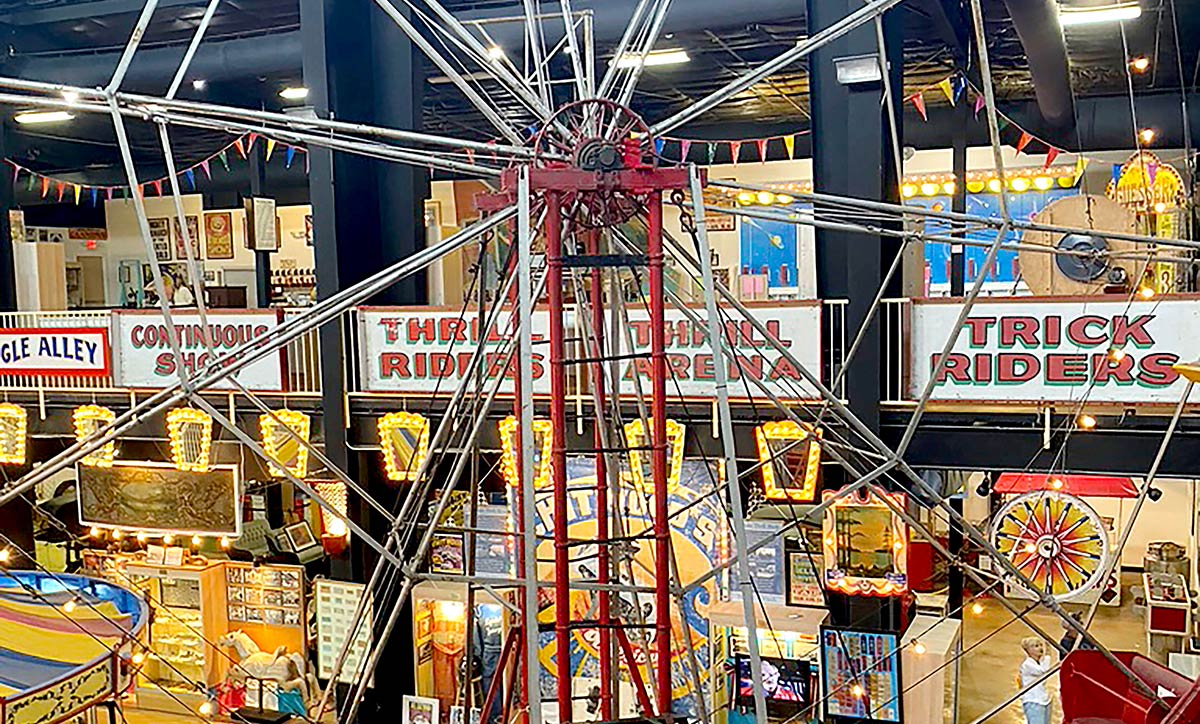 That's Show - Vintage Carnival museum embraces the weird