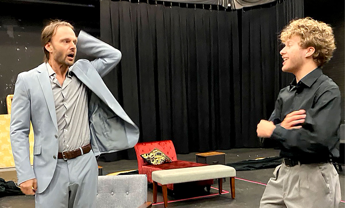 ‘Dumb Show’ brings journalistic morality to light