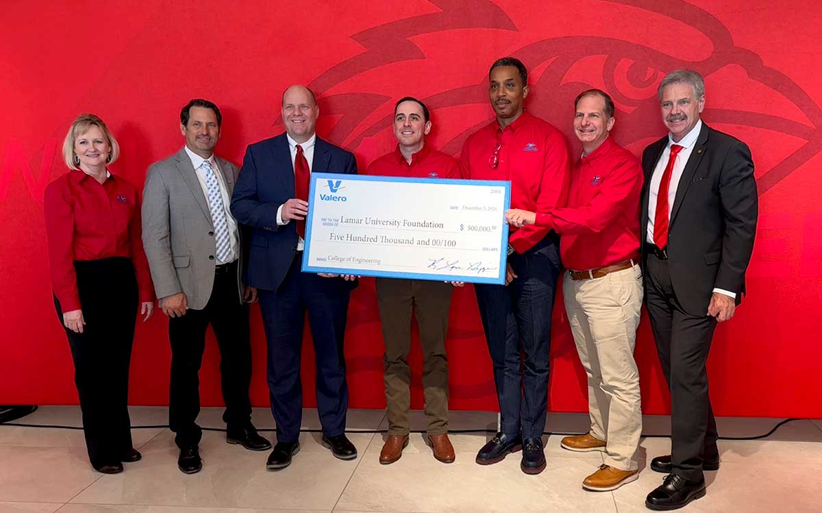 Valero representatives present their check for $500,000 for Lamar's Engineering department. UP photo by Luis Lemmen.