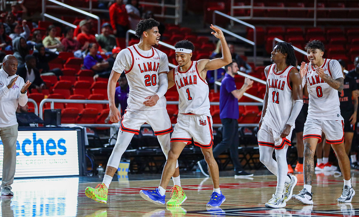 Cardinals win third straight SLC match