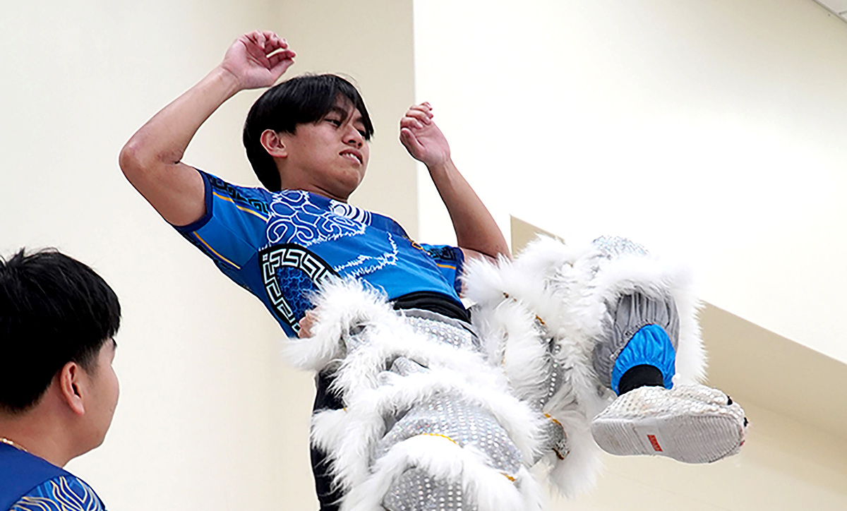 In Pictures - Moon Dancers